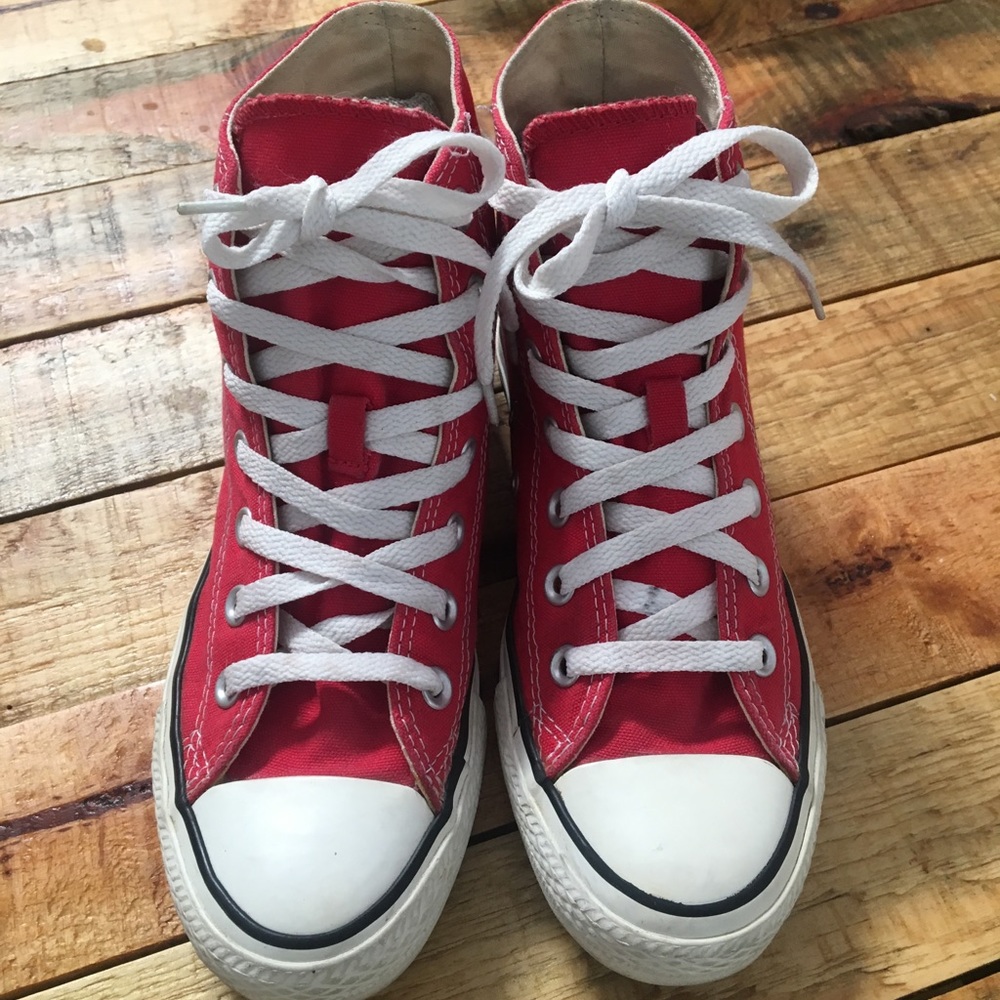 Red High Top Chucks/Converse W 6.5 M 4.5